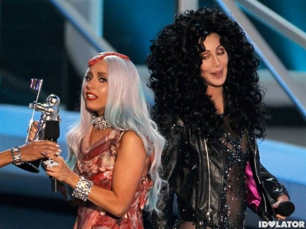 Lady-Gaga-Cher-MTV-VMAs-20101-600x450.jp