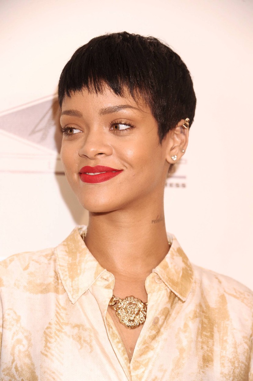 Rihanna Crowned Top ‘Billboard’ Pop Songs Artist Of The Last 20 Years ...