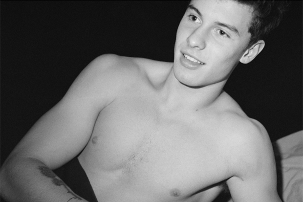 shawn-mendes-shirtless-hero-magazine-4-1